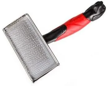 Camon Slicker brushes with steel pins L - четка за финно разресване на кучета 10.5 x 5 см.