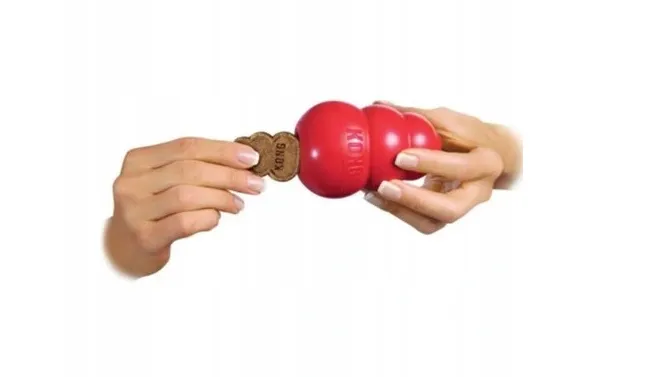 Kong Classic Small - Кучешка играчка от каучук за дъвчене с пространство за лакомства 8 см. 2