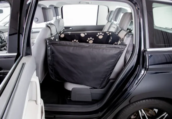 Trixie Protective Car Seat Cover - Постелка за задна седалка на автомобил за кучета, 50 см./145 см.  1