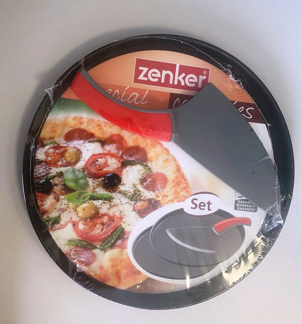 ПРОМО Комплект за Пица с 2 тави / Ф 29см./ и резец, ZENKER made in Germany  4