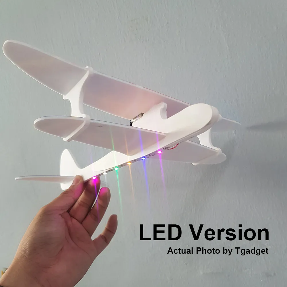 Самолет с мотор, LED светлини и презареждаща батерия 7
