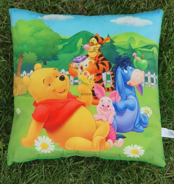 Детска декоративна възглавничка Мечо Пух и Приятели , Winnie The Pooh and Friends  30х30см 1