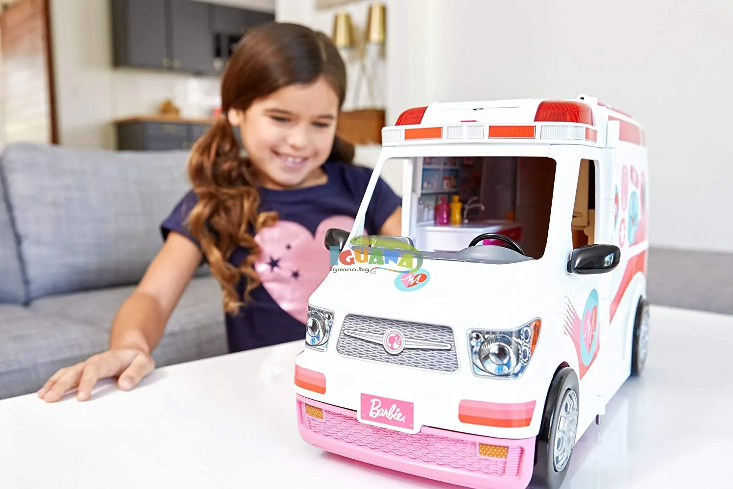 Мобилна клиника - игрален комплект с линейка Барби / Barbie  4