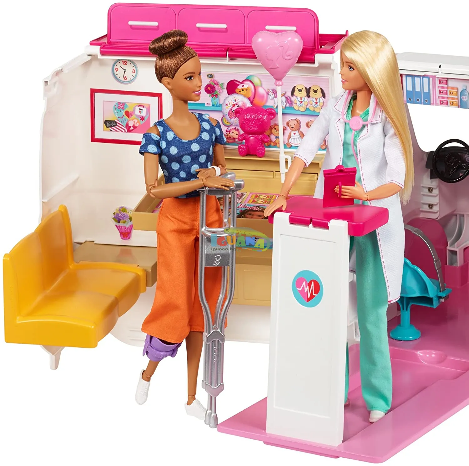 Мобилна клиника - игрален комплект с линейка Барби / Barbie  7