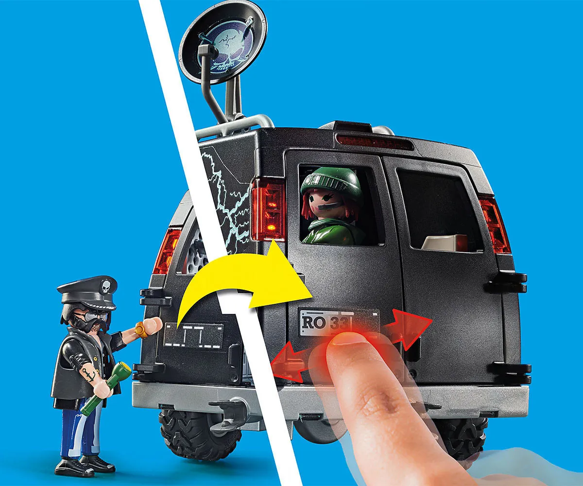Playmobil - Занимателен комплект за игра  Полицейско преследване с хеликоптер на избягал ван 4