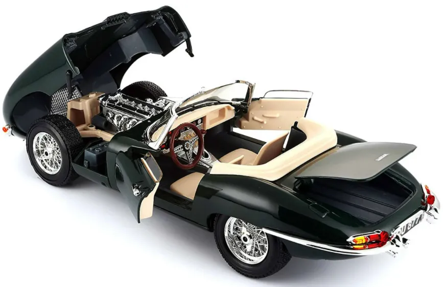 Bburago Gold - модел на кола 1:18 - Jaguar'E'Cabrio 1961 4