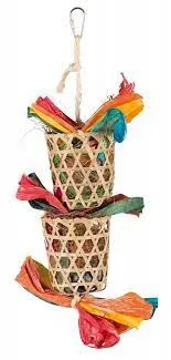 Естествена играчка от сизалово въже, палмови листа, хартия и люспи.