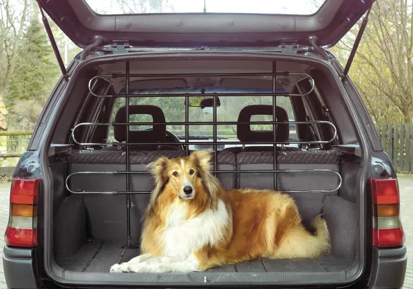 Car Dog Guard - Преграда за автомобил, регулируема от Karlie, Германия - 140 х 110см. 1