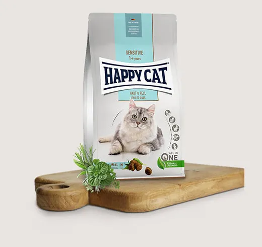Happy Cat Sensitive Haut & Fell - Пълноценна Храна за Котки, за Красива и Здрава Кожа и Козина - 0.3кг.,1.4кг.,4кг.