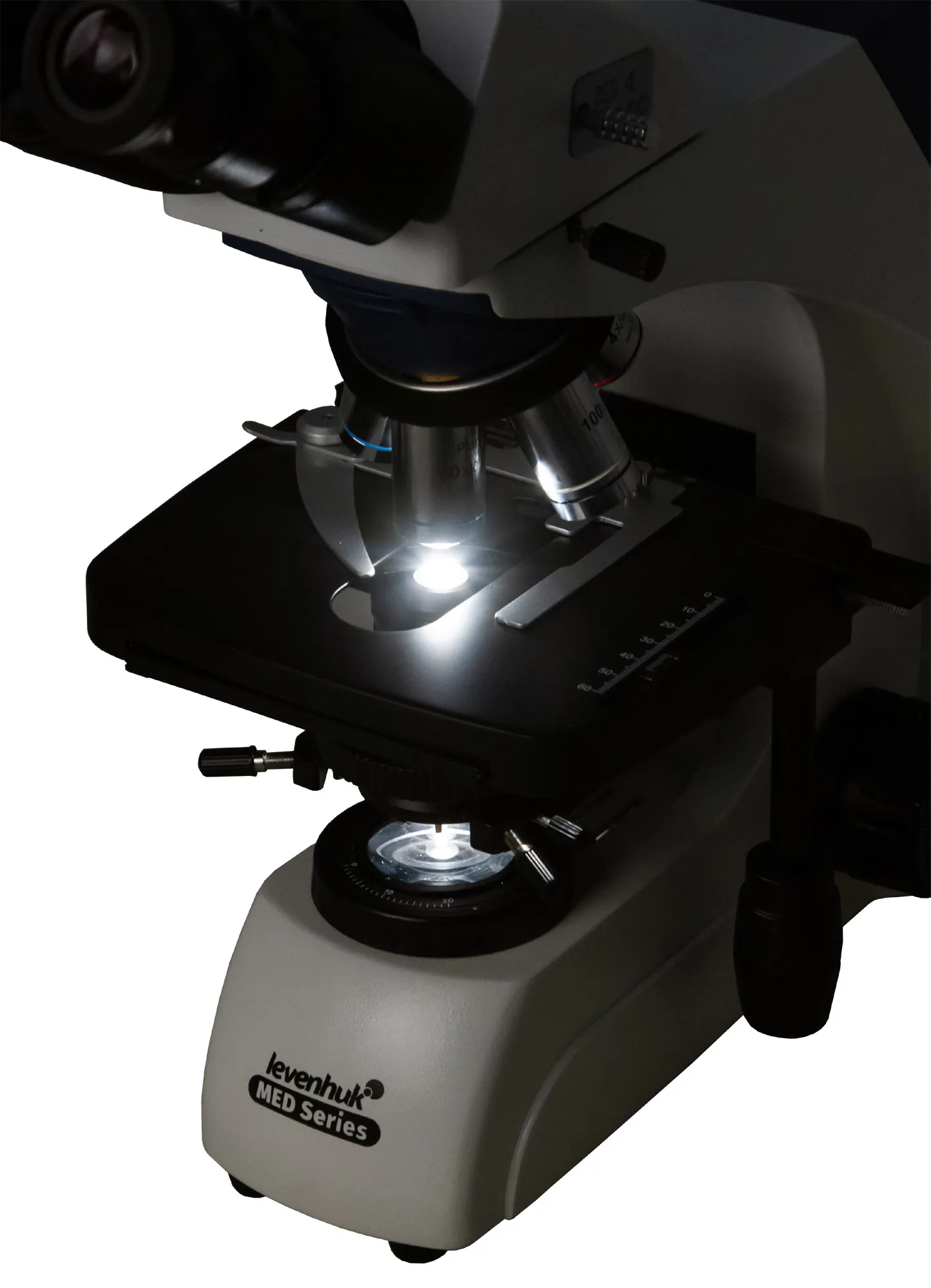 Цифров тринокулярен микроскоп Levenhuk MED D35T 16