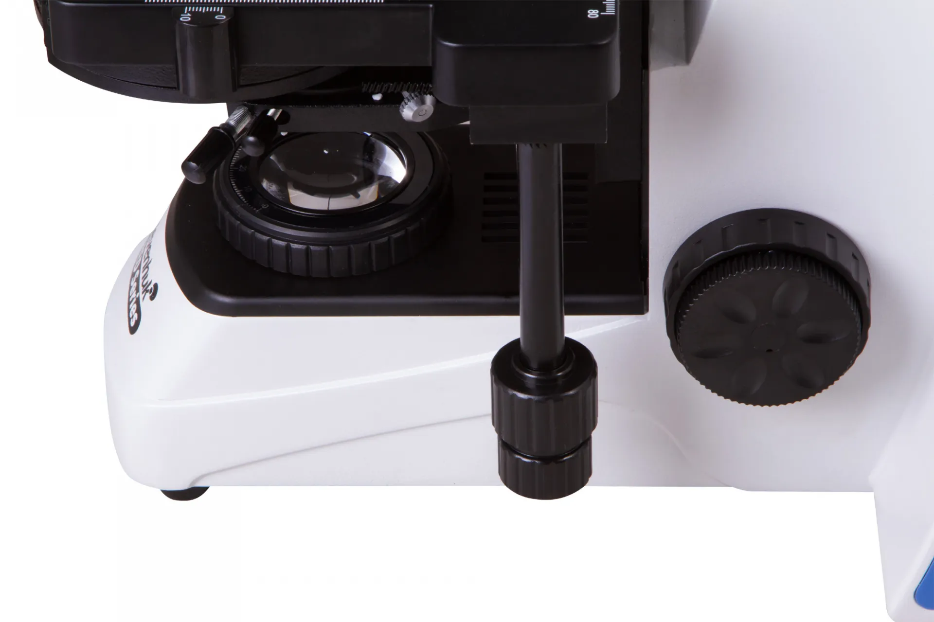Цифров тринокулярен микроскоп Levenhuk MED D45T LCD 13