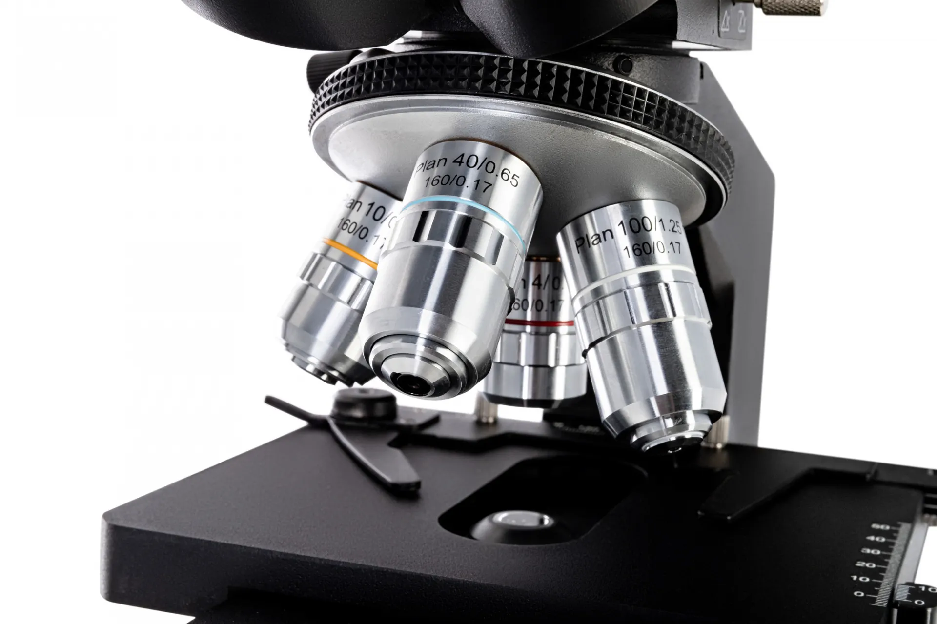 Биологичен тринокулярен микроскоп Levenhuk 870T 4