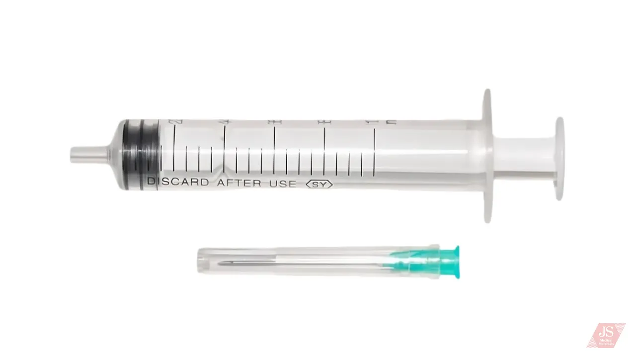 Syringes with a metal needle - Three-component 4