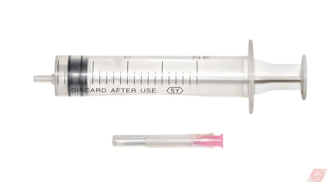 Syringes with a metal needle - Three-component 5