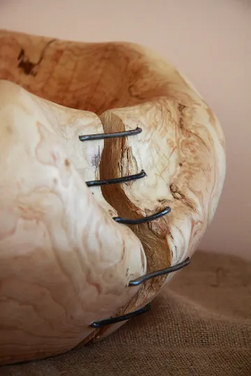 Ръчно изработена дървена купа от Кълбест явор 2