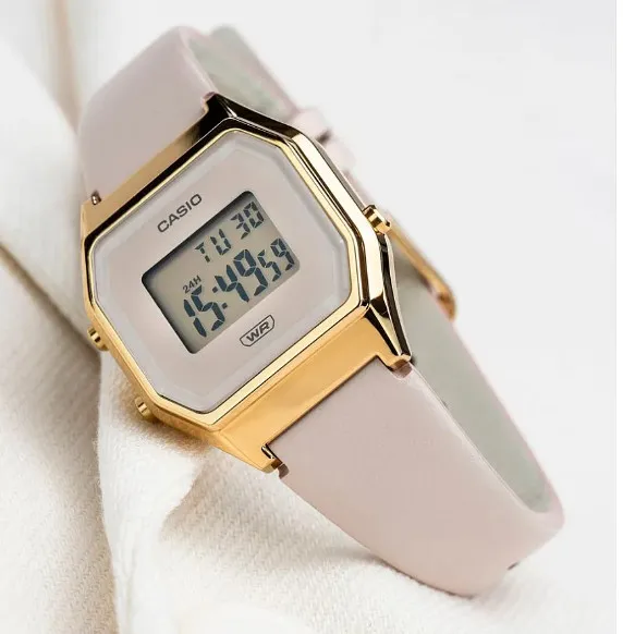 Дамски дигитален часовник Casio Vintage - LA680WEGL-4EF 1