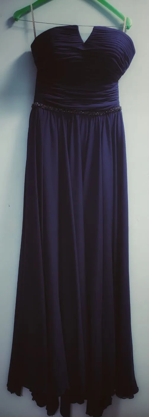 Официална дълга рокля в тъмно синьо 1