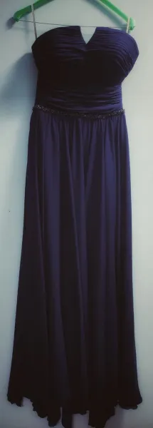 Официална дълга рокля в тъмно синьо 1