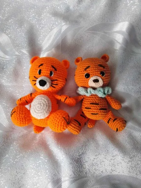 Ръчно плетени играчки Тигърчета 1