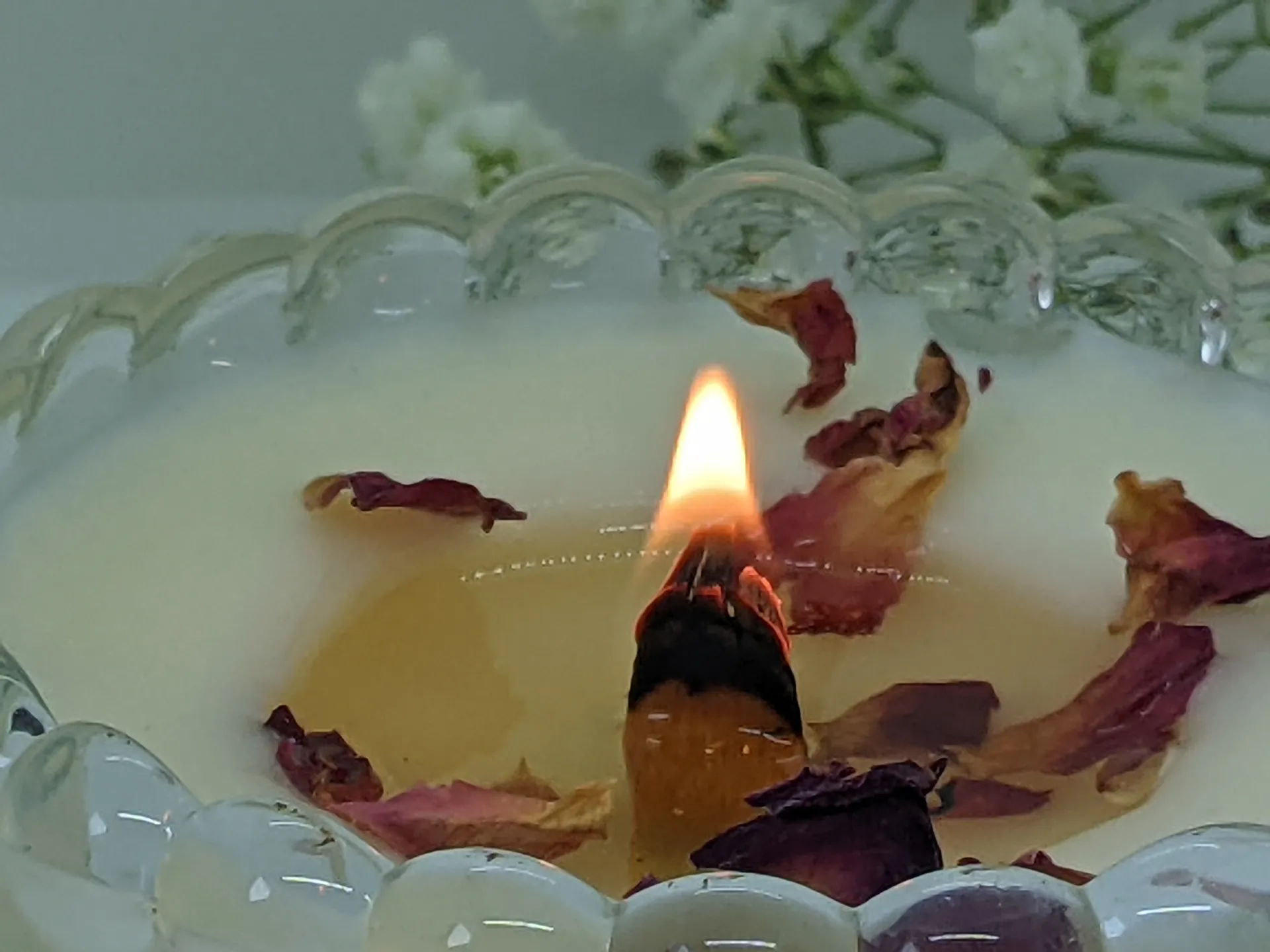 Парфюмна ароматна свещ с интензивен аромат излята в красив стъклен буркан 2