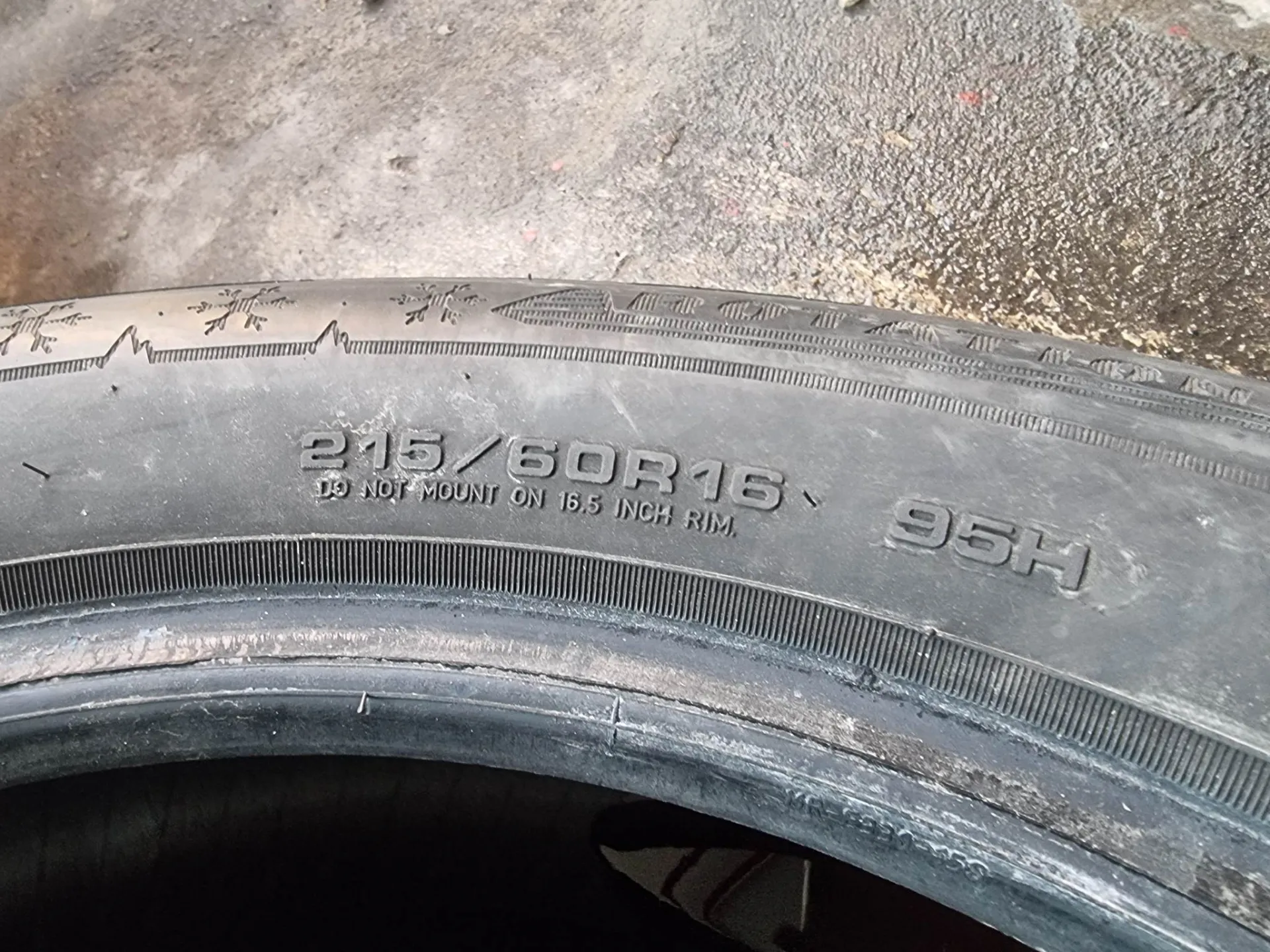 гуми 215/60/16 Dunlop H473 4