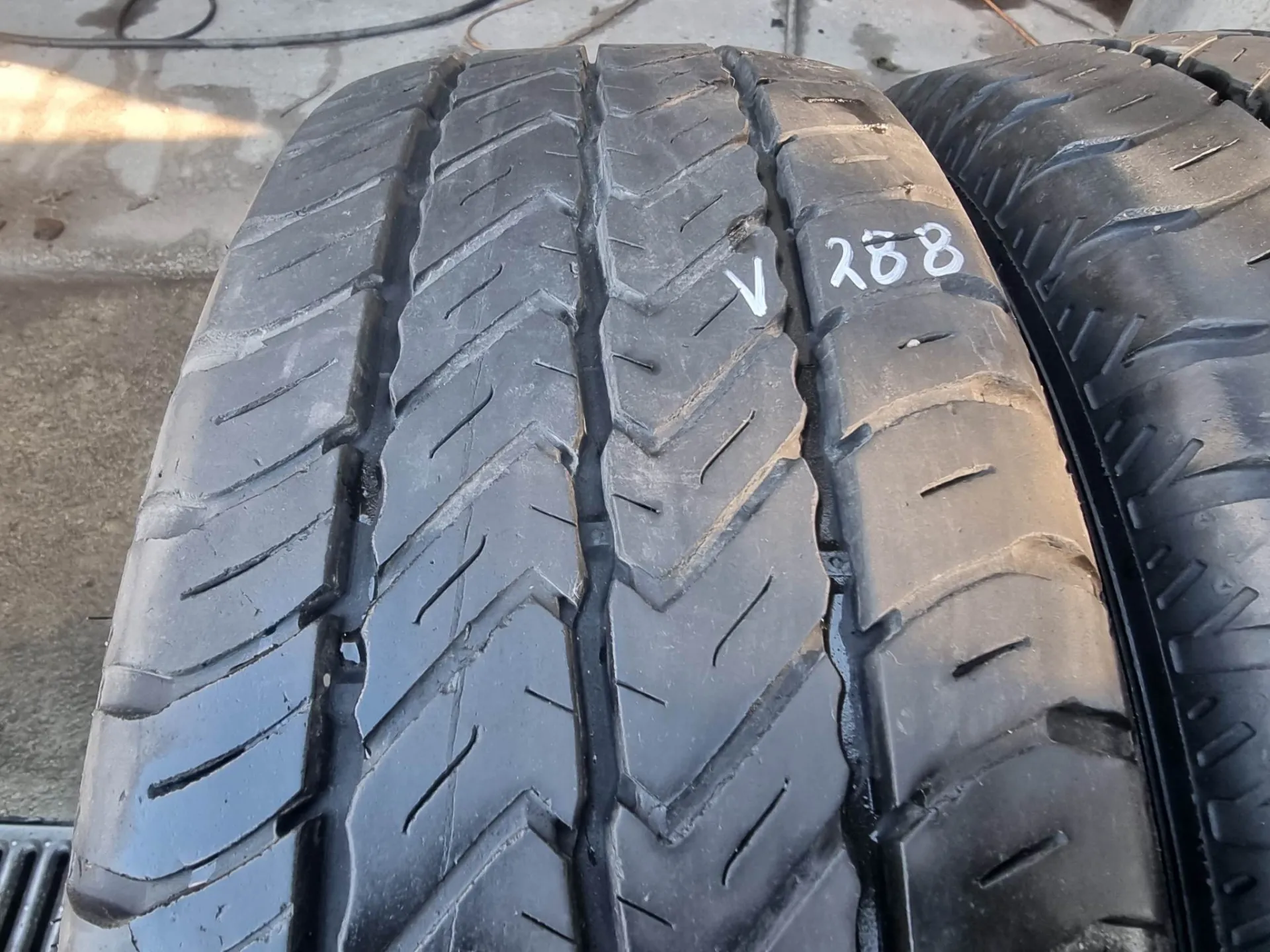 гуми за бус 215/60/17С Dunlop V288 1