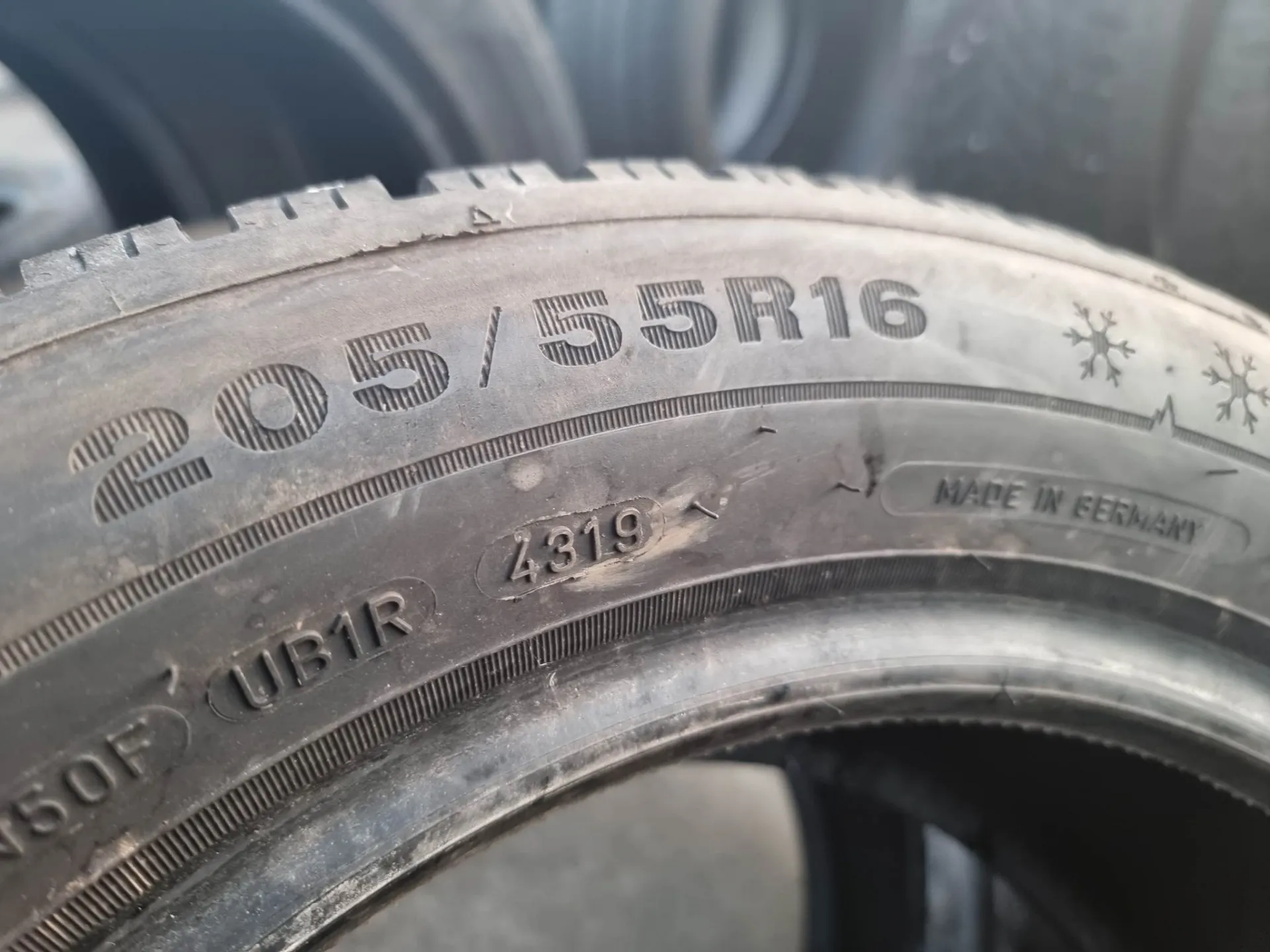 2бр зимни гуми 205/55/16 Dunlop V487 4