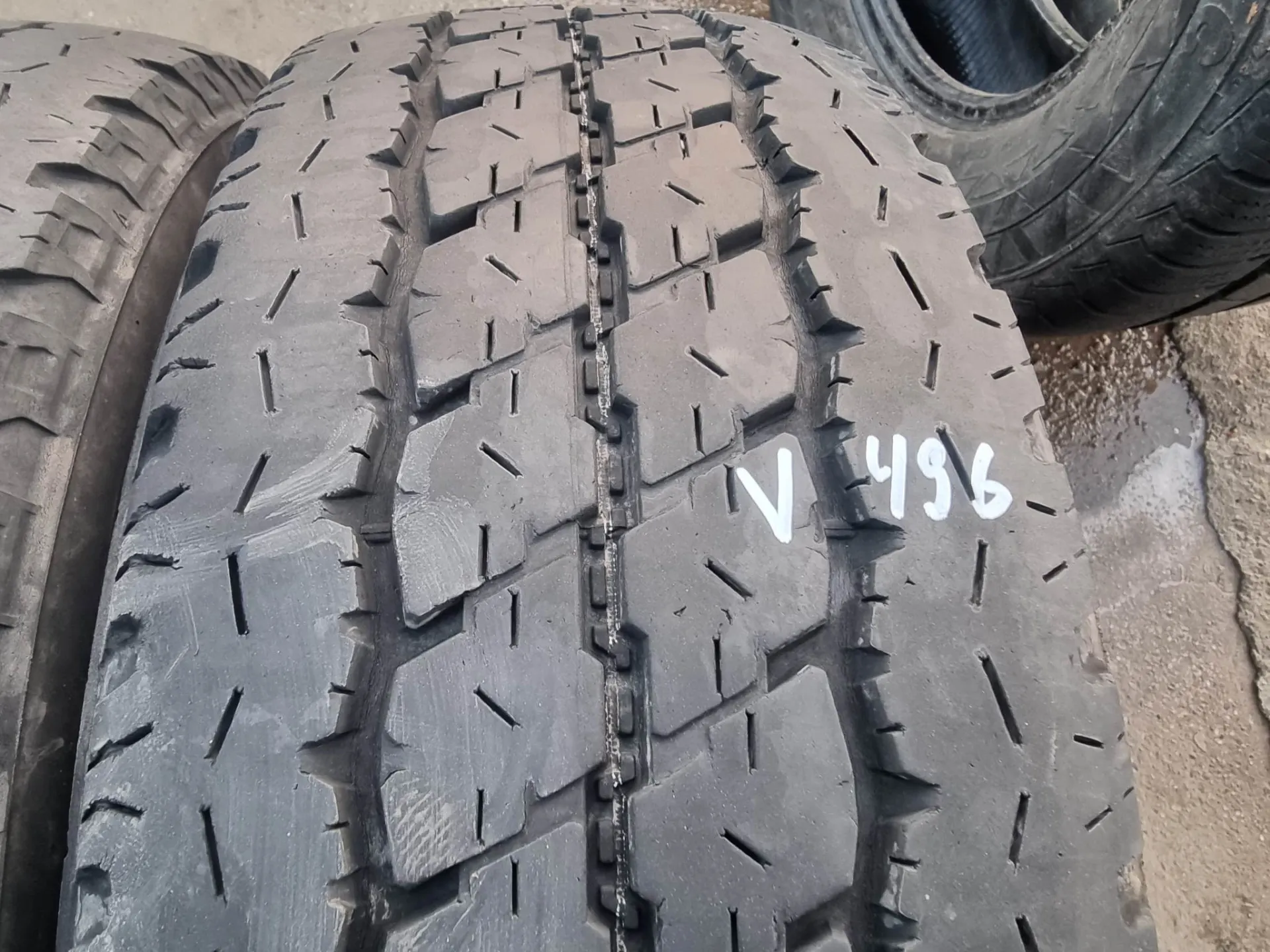 4бр летни гуми за бус 215/65/16С Bridgestone V496 1