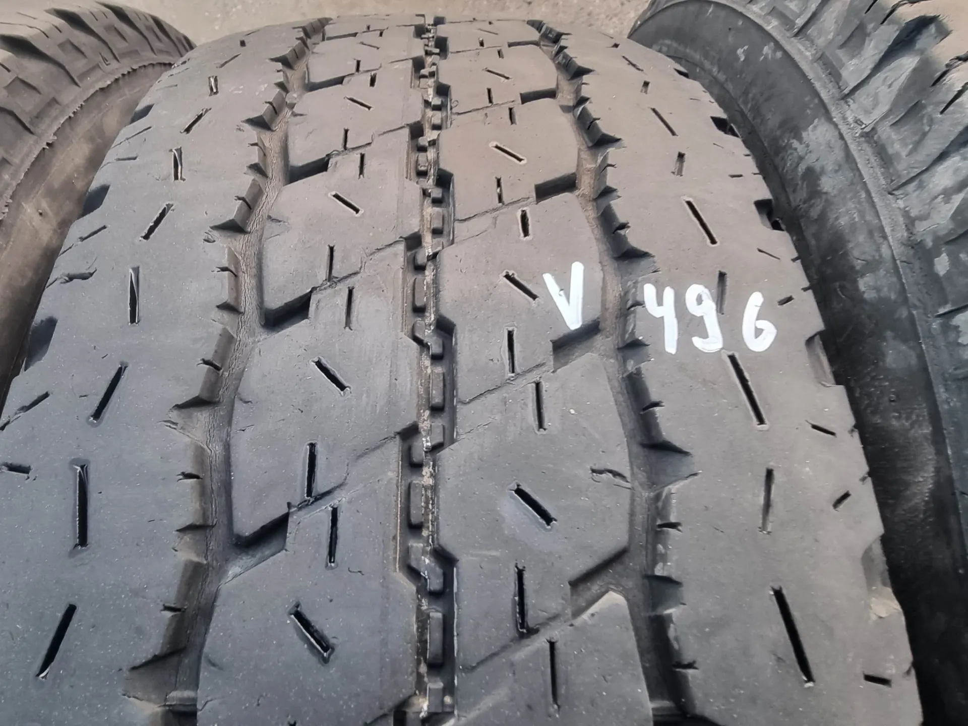 4бр летни гуми за бус 215/65/16С Bridgestone V496 4