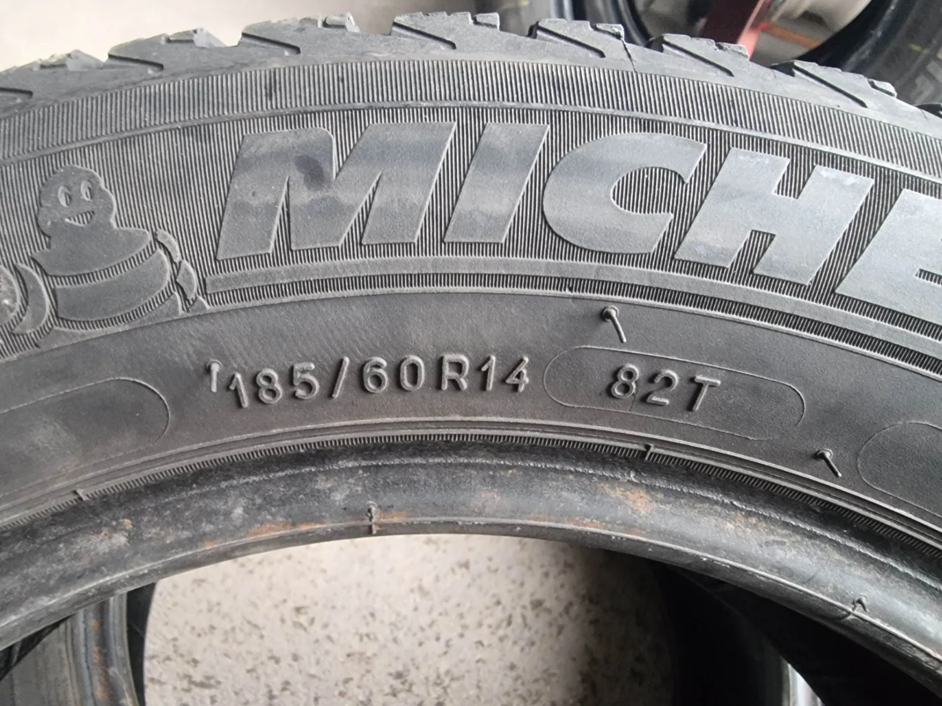 2бр зимни гуми 185/60/14 Michelin V508 4