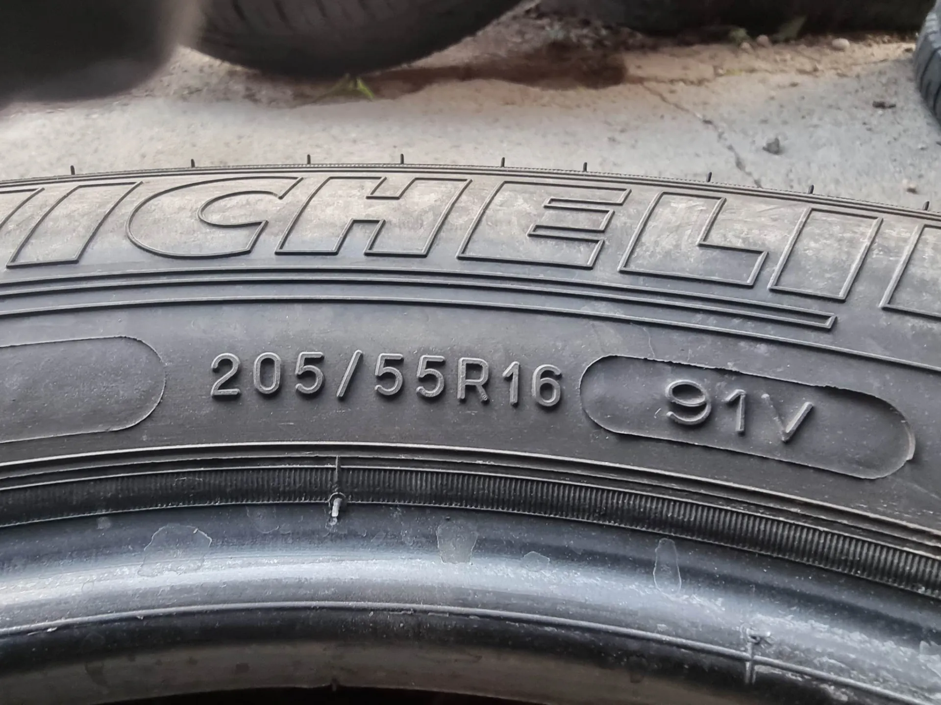 1бр лятна гума 205/55/16 Michelin R35 2
