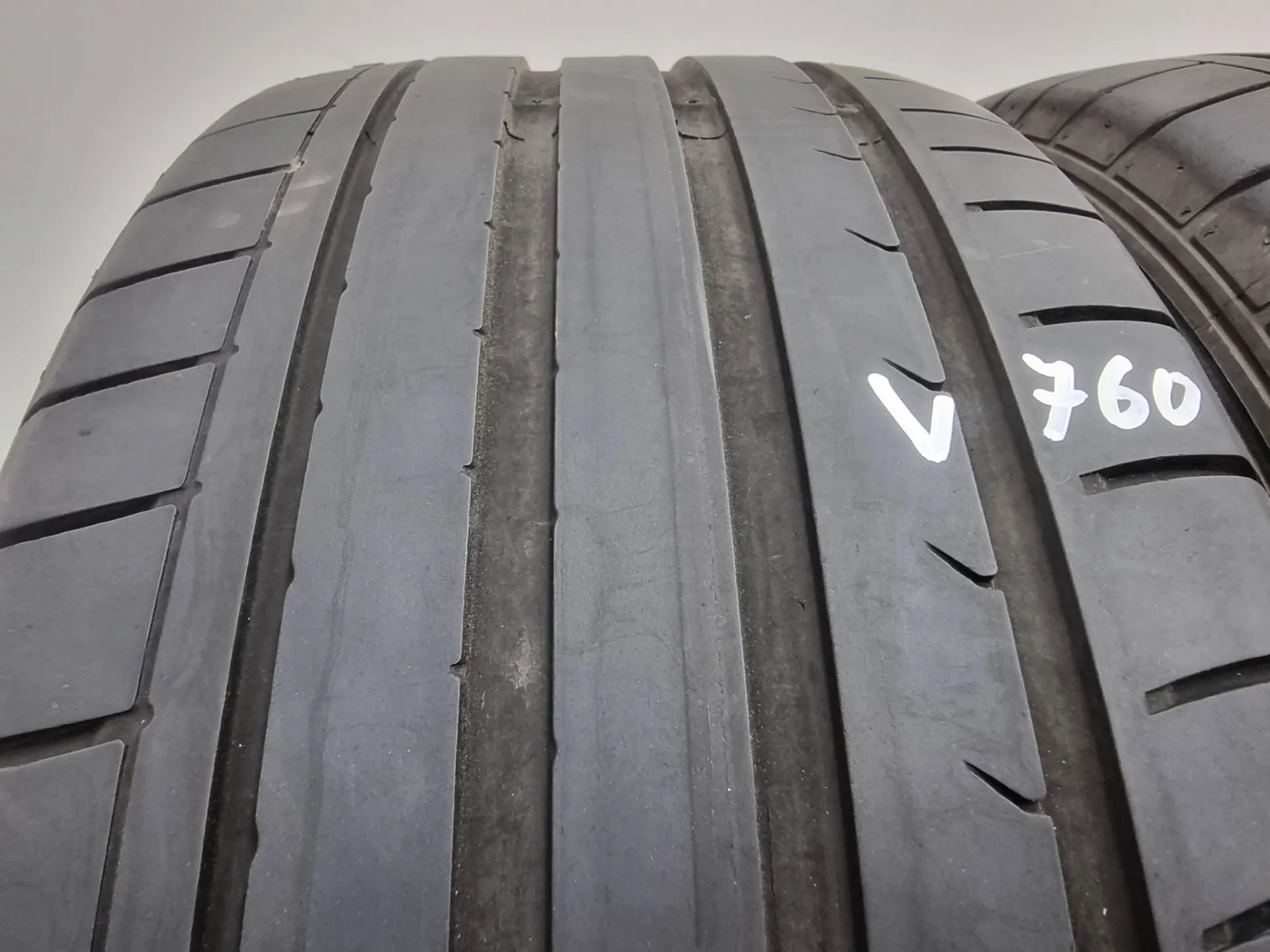 2бр летни гуми 245/45/18 Dunlop V760 1
