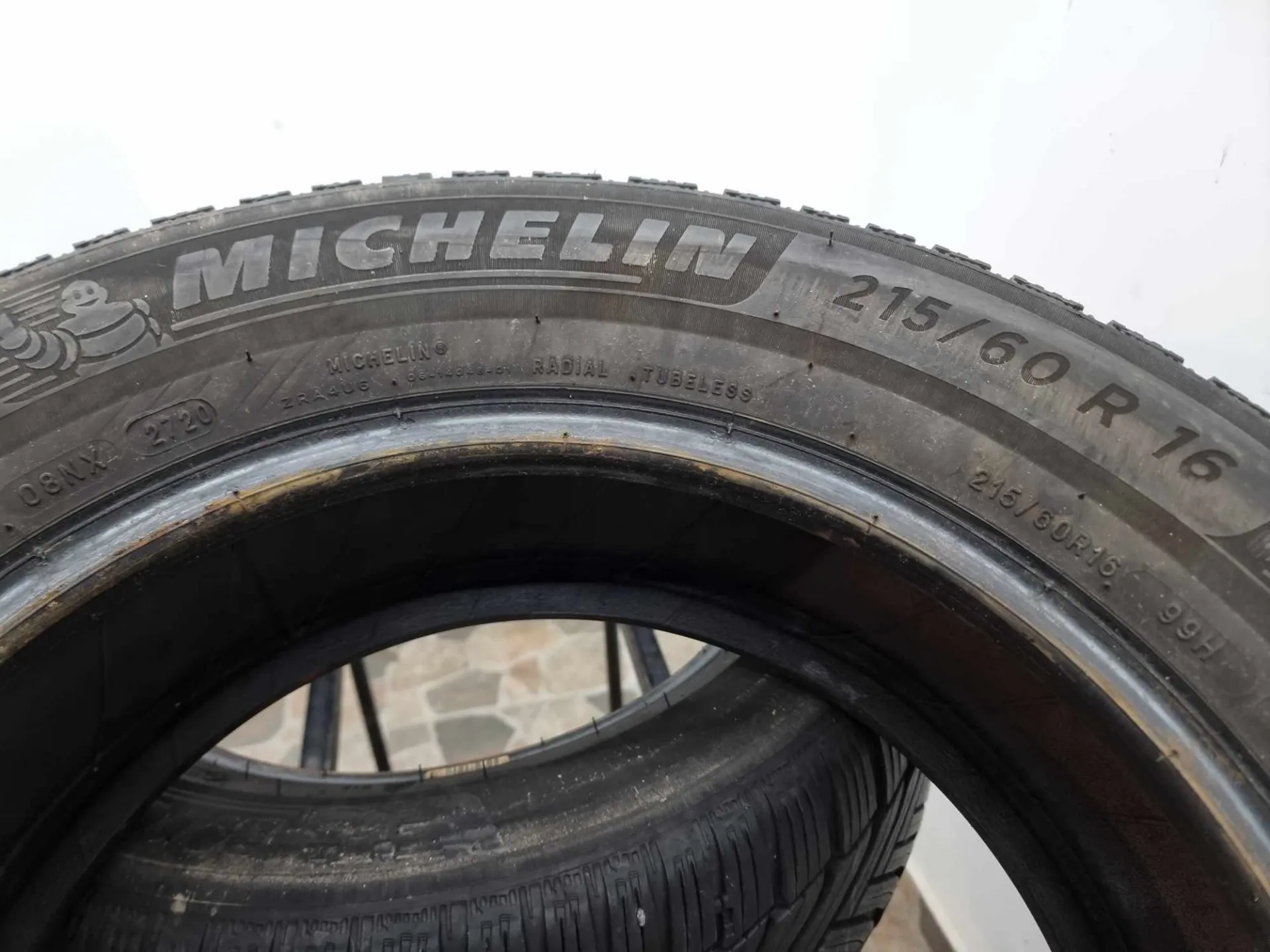 2бр зимни гуми 215/60/16 Michelin C654 4