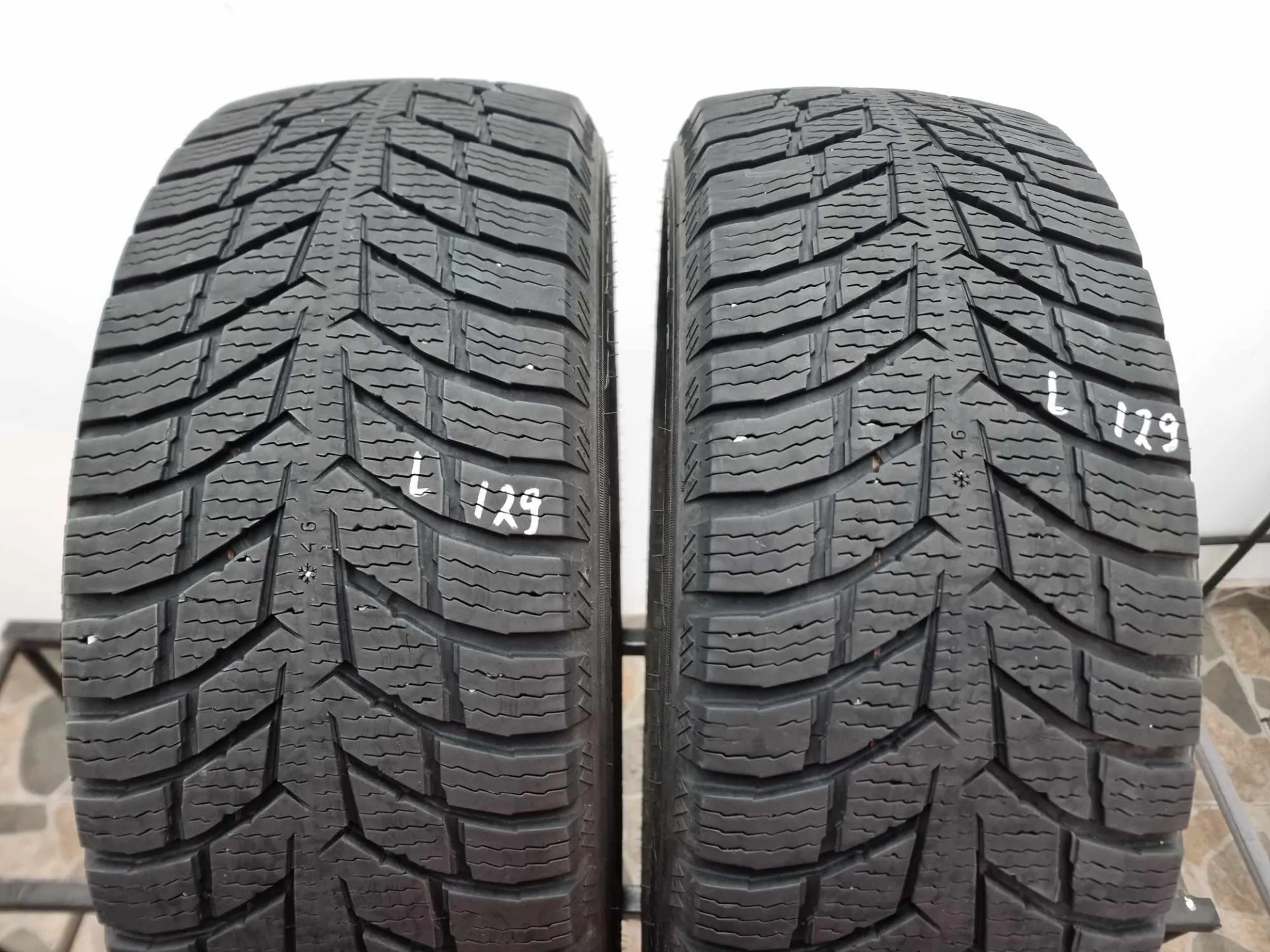 2бр зимни гуми за бус 225/55/17C Bridgestone L0129 3