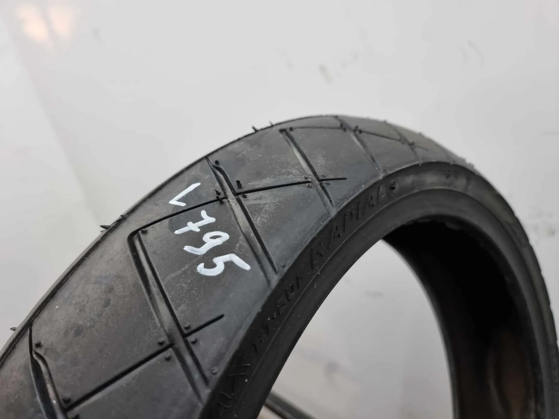 1бр гума за мотор 120/60/17 BRIDGESTONE L0795 3