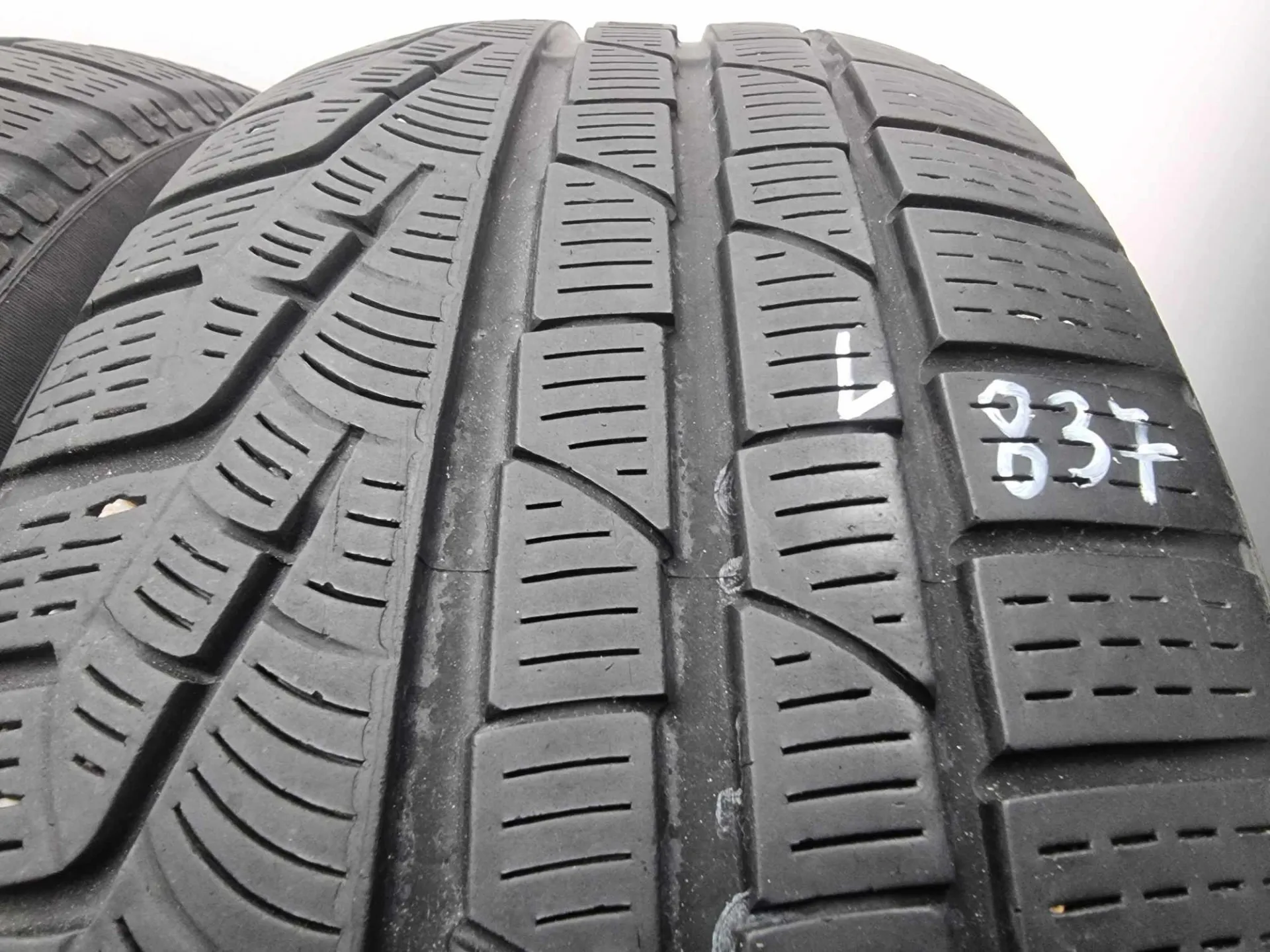 4бр зимни гуми 225/55/17 PIRELLI L0837 4