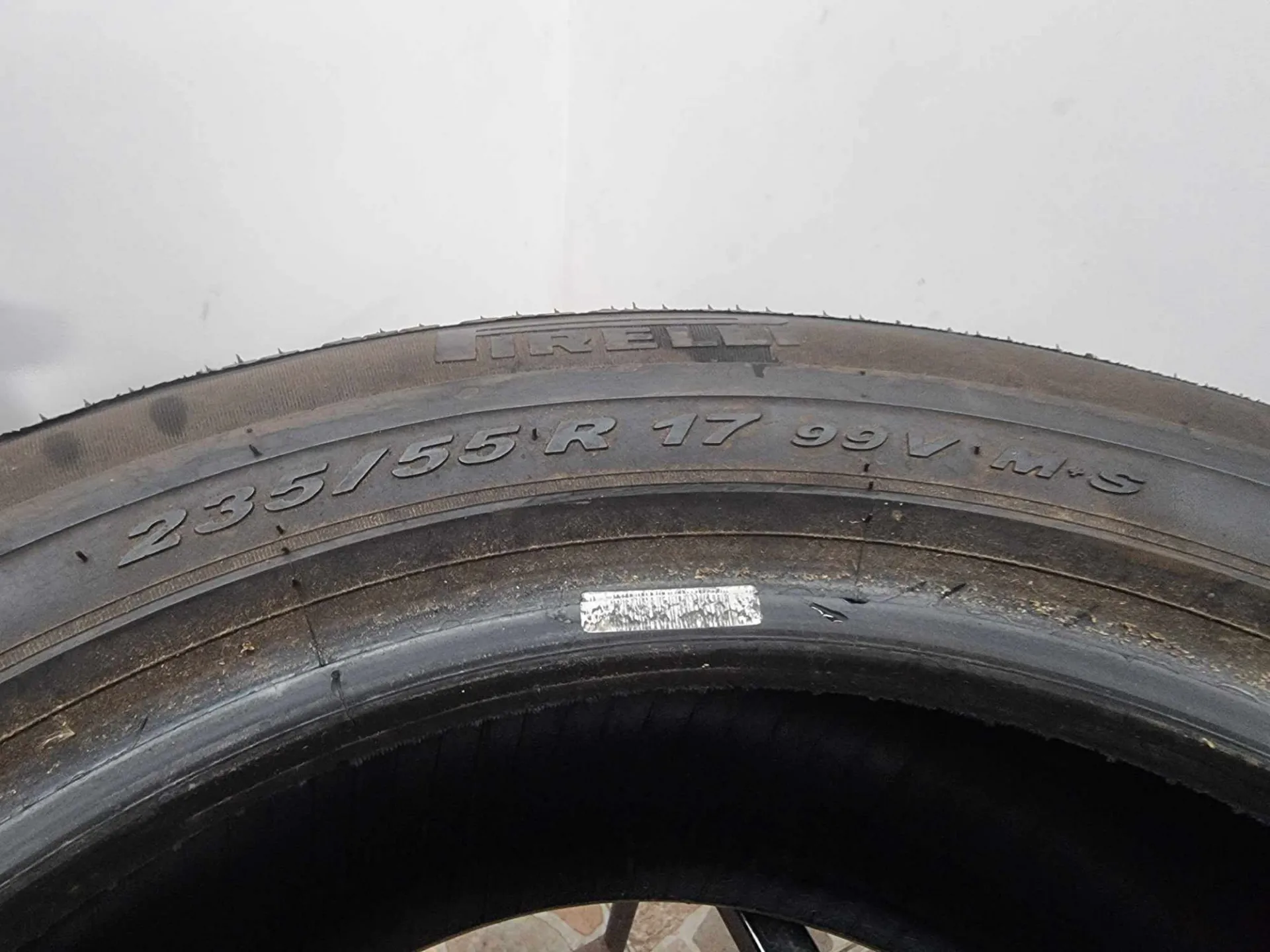 2бр зимни гуми 235/55/17 PIRELLI L0864 4