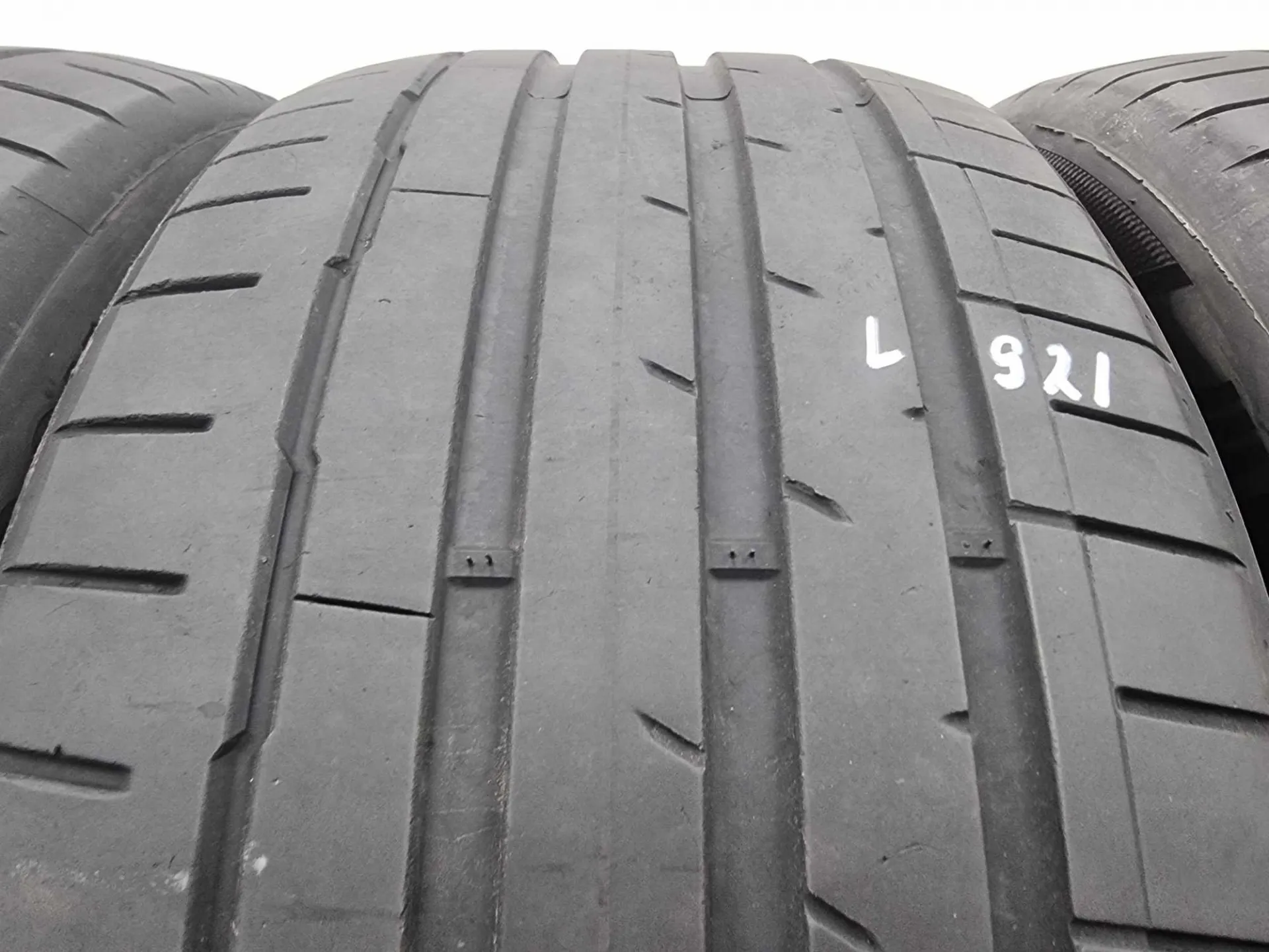 4бр летни гуми 225/45/19 HANKOOK L921 2