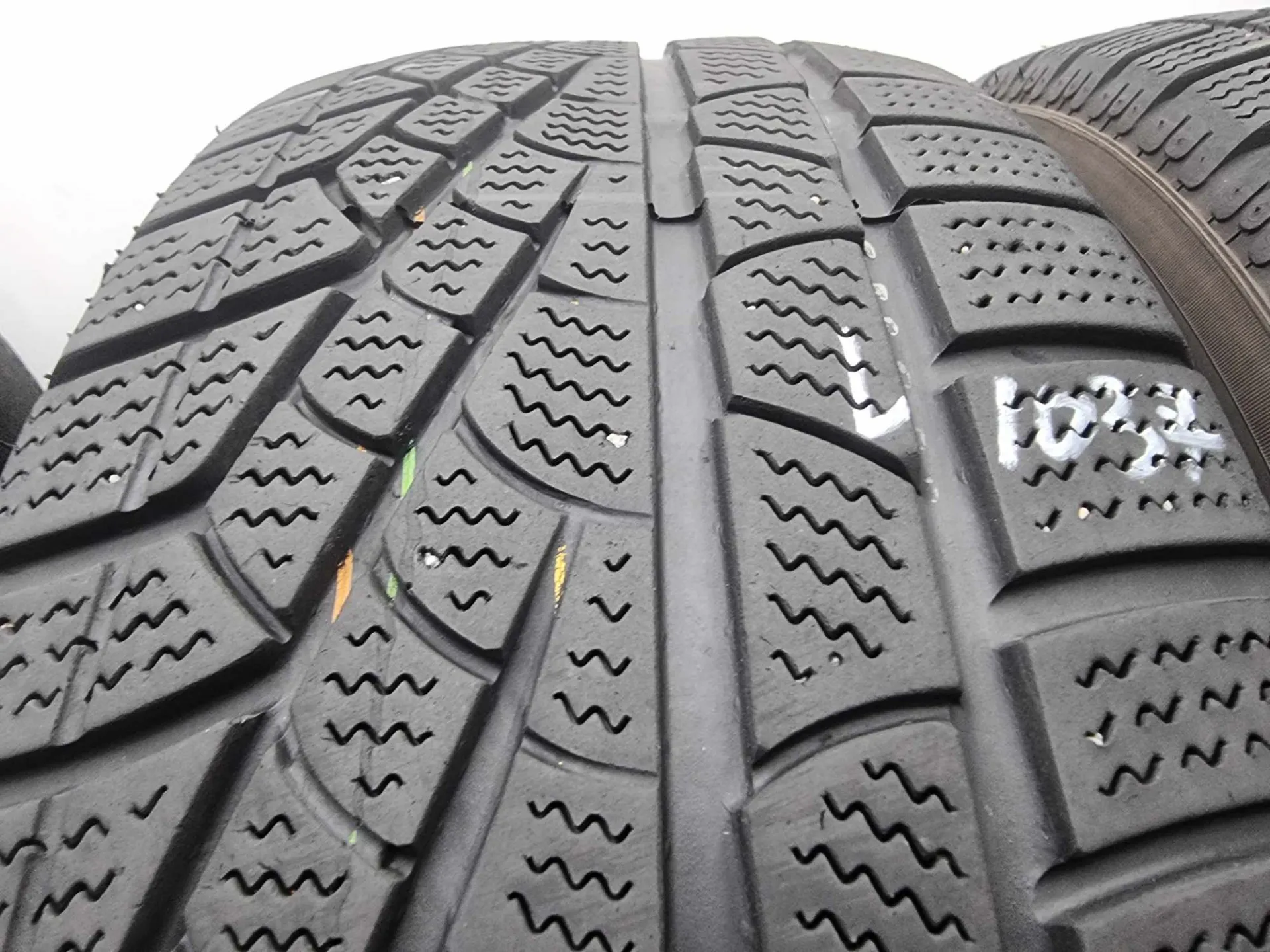 2бр зимни гуми 215/65/16 PIRELLI L01037 1