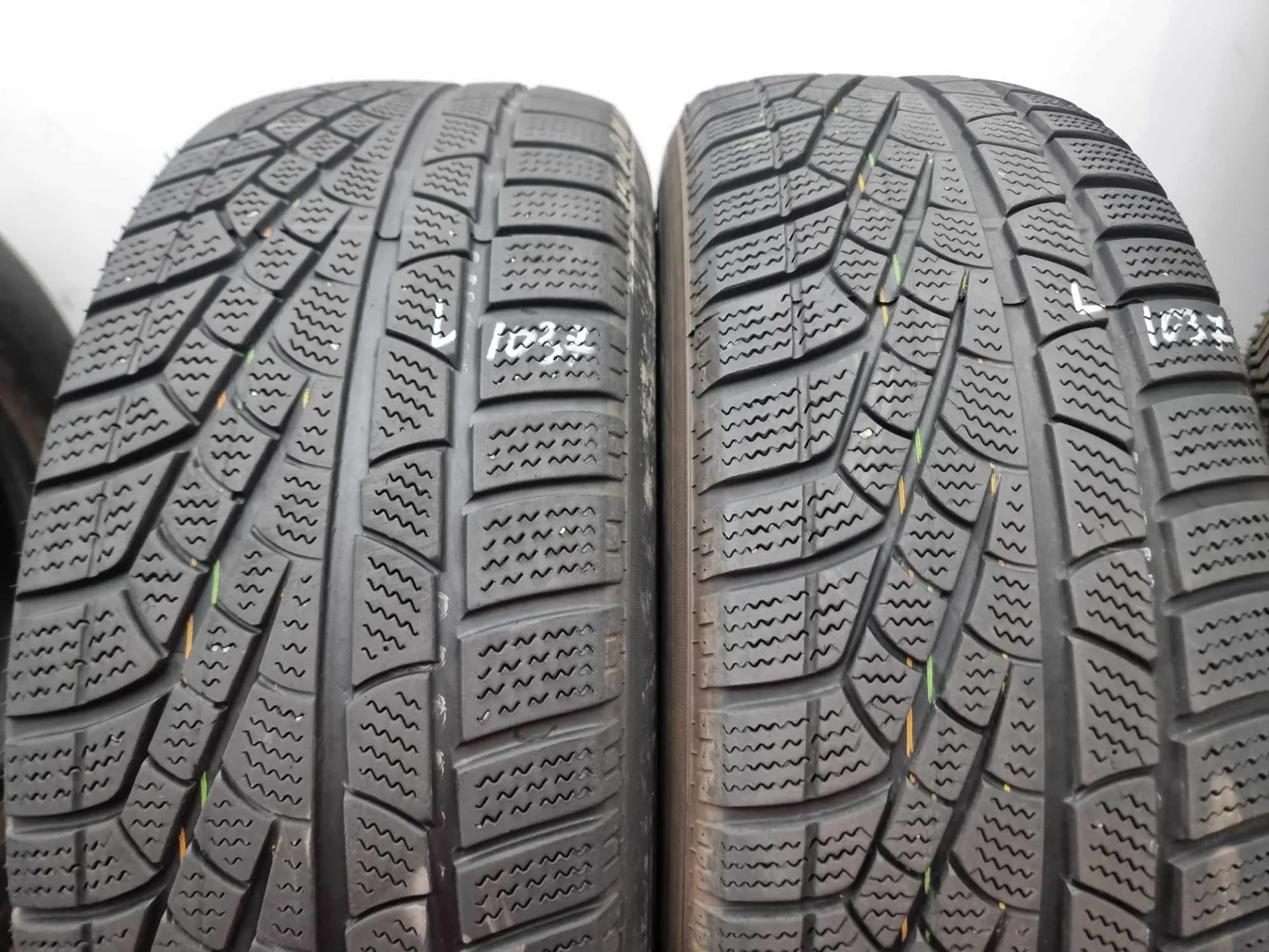 2бр зимни гуми 215/65/16 PIRELLI L01037 3