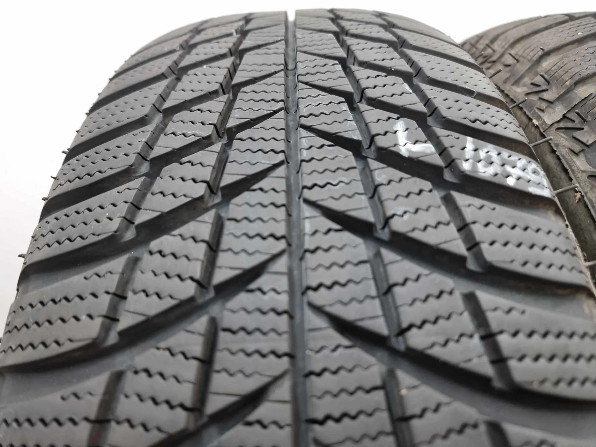 4бр зимни гуми 215/65/17 BRIDGESTONE L01079 1