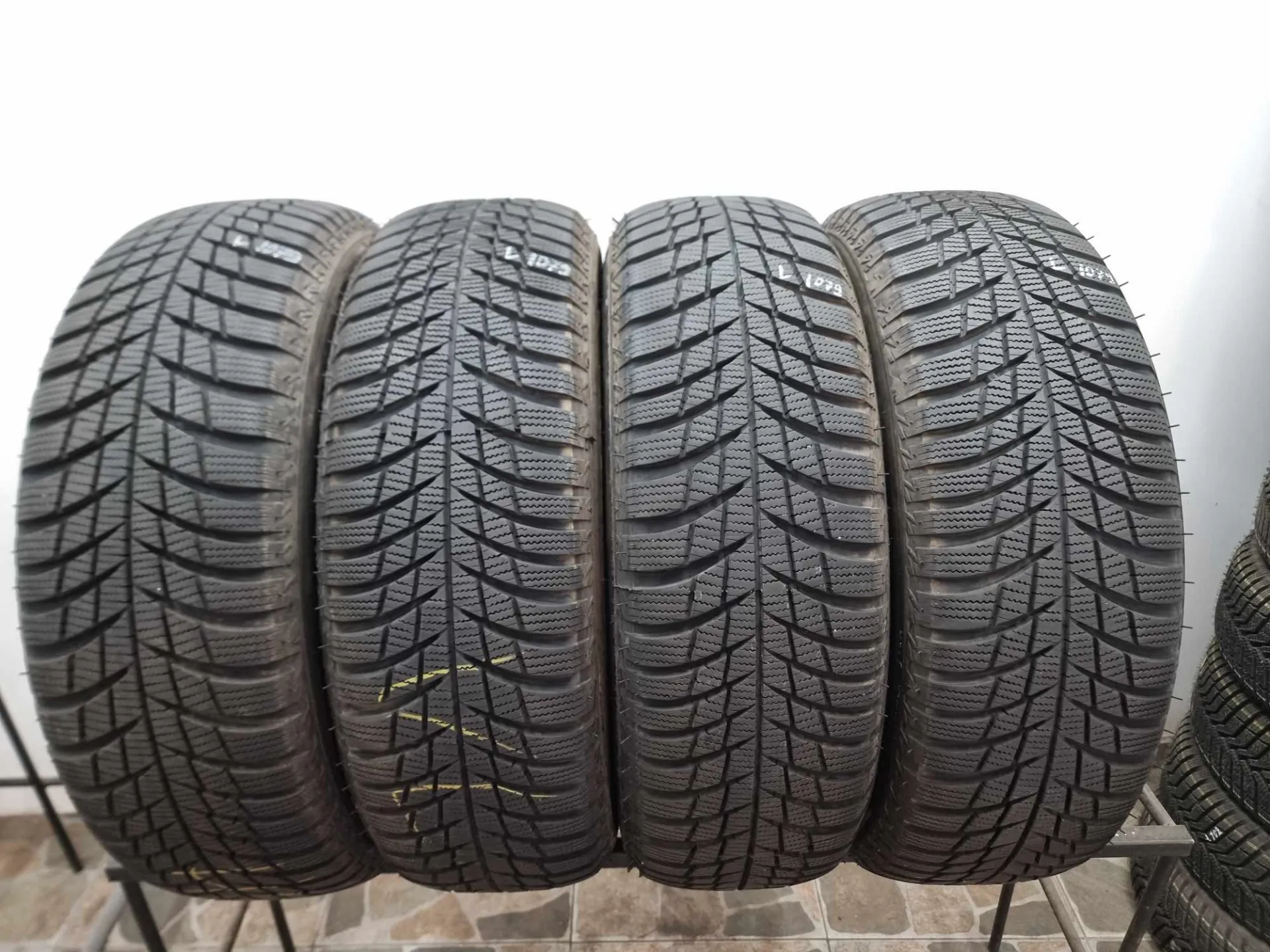 4бр зимни гуми 215/65/17 BRIDGESTONE L01079 5