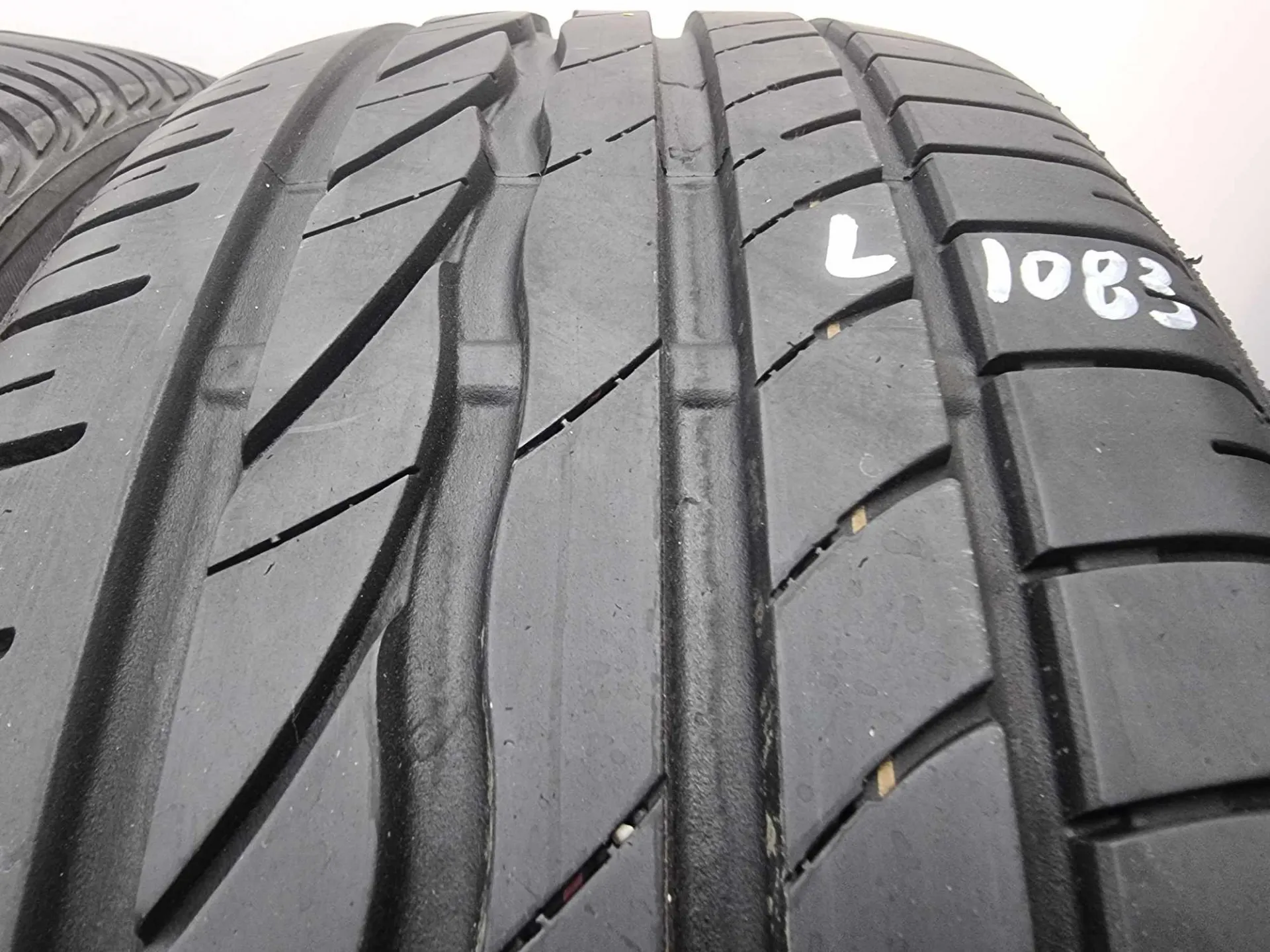 4бр летни гуми 215/45/16 BRIDGESTONE L01083 4