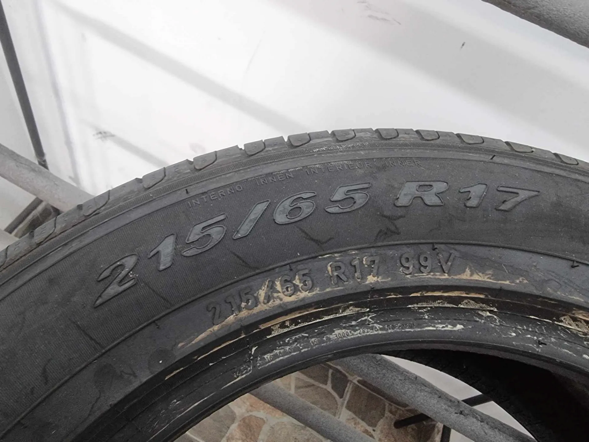 2бр летни гуми 215/65/17 PIRELLI L01088 6