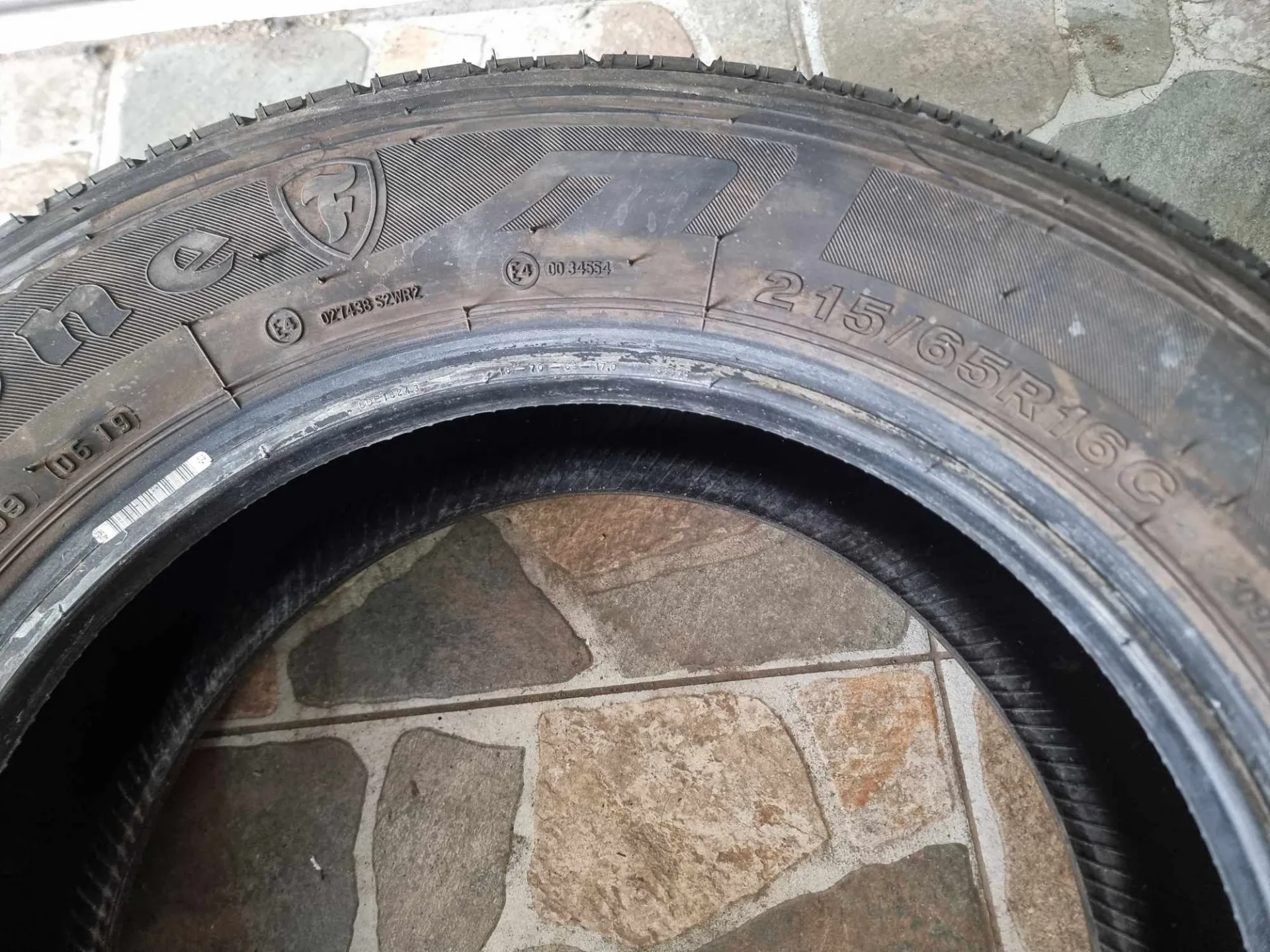 2бр летни гуми за бус 215/65/16С FIRESTONE L01104 4