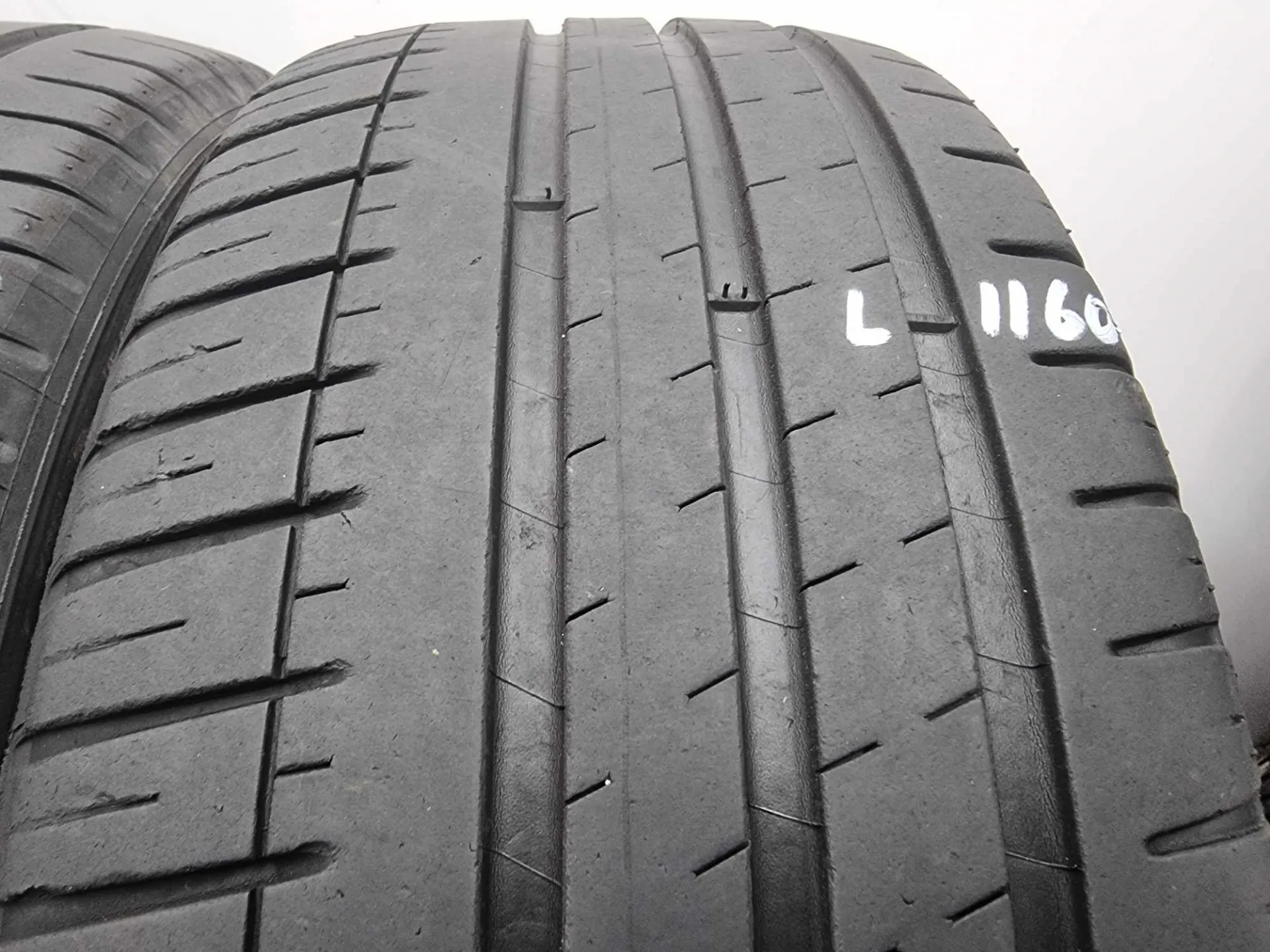 4бр летни гуми 215/45/18 MICHELIN L01160 4