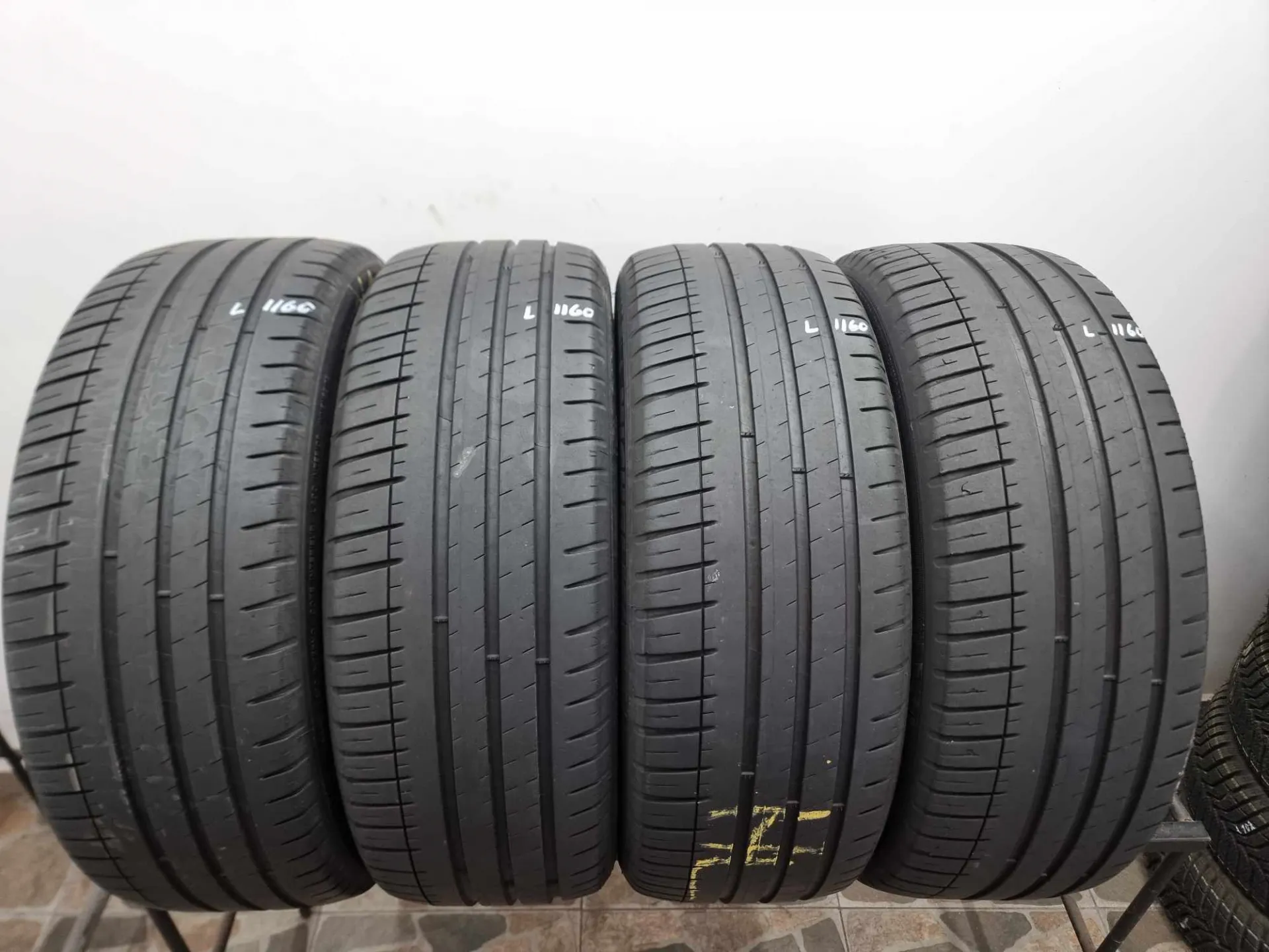 4бр летни гуми 215/45/18 MICHELIN L01160 5