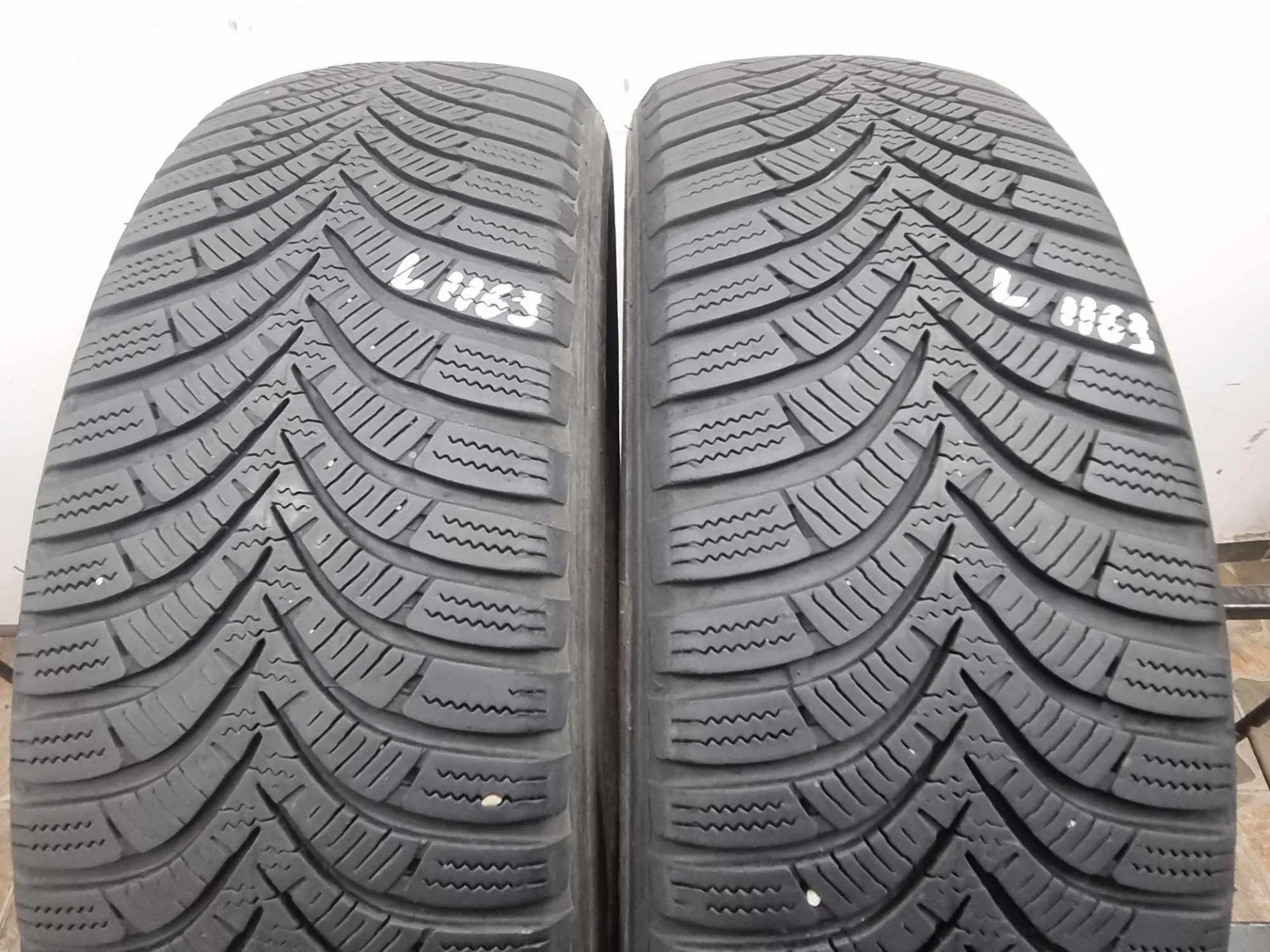 2бр зимни гуми 185/65/15 HANKOOK L01163 3