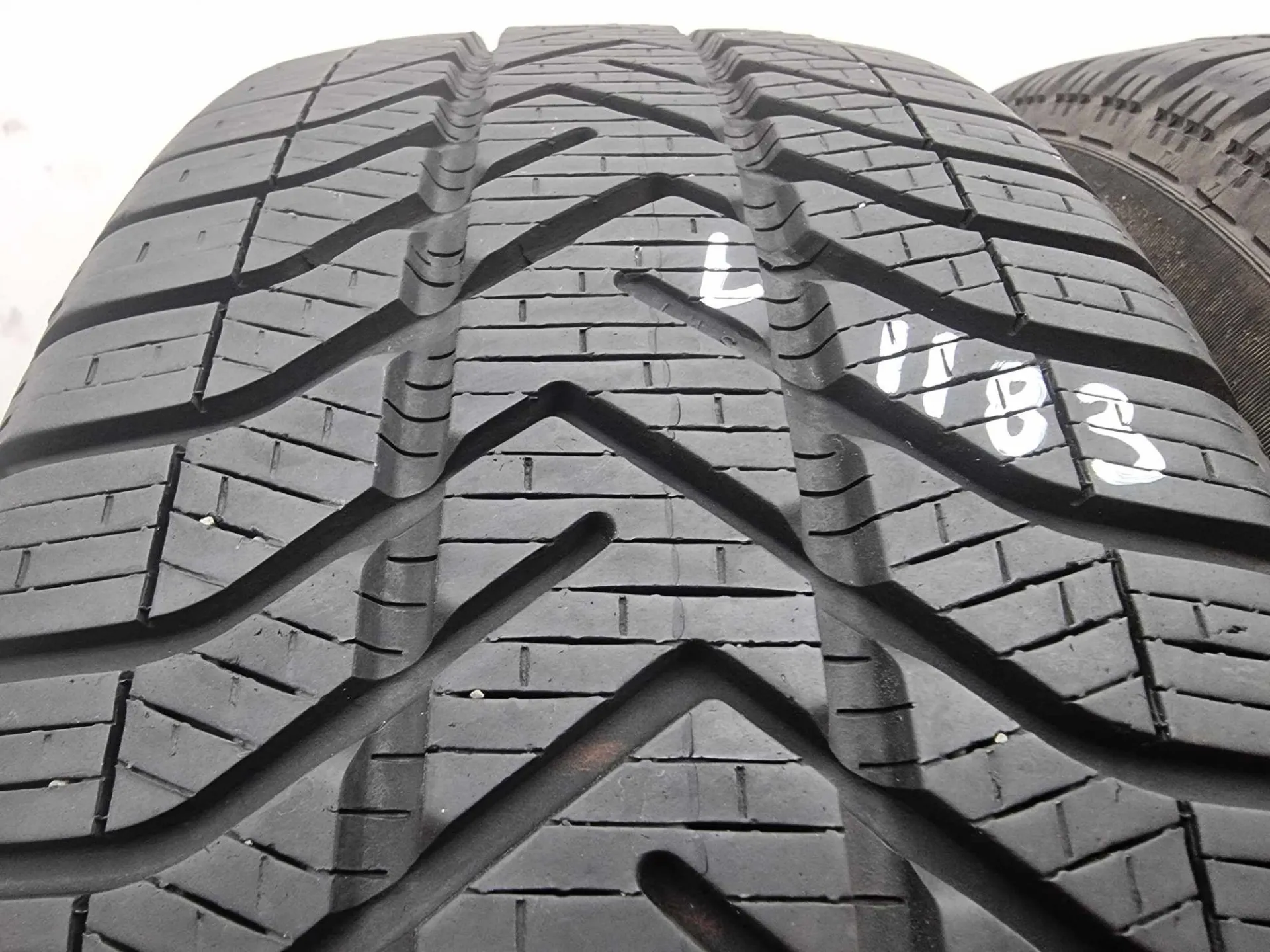 2бр зимни гуми 205/55/16 PIRELLI L01183 1