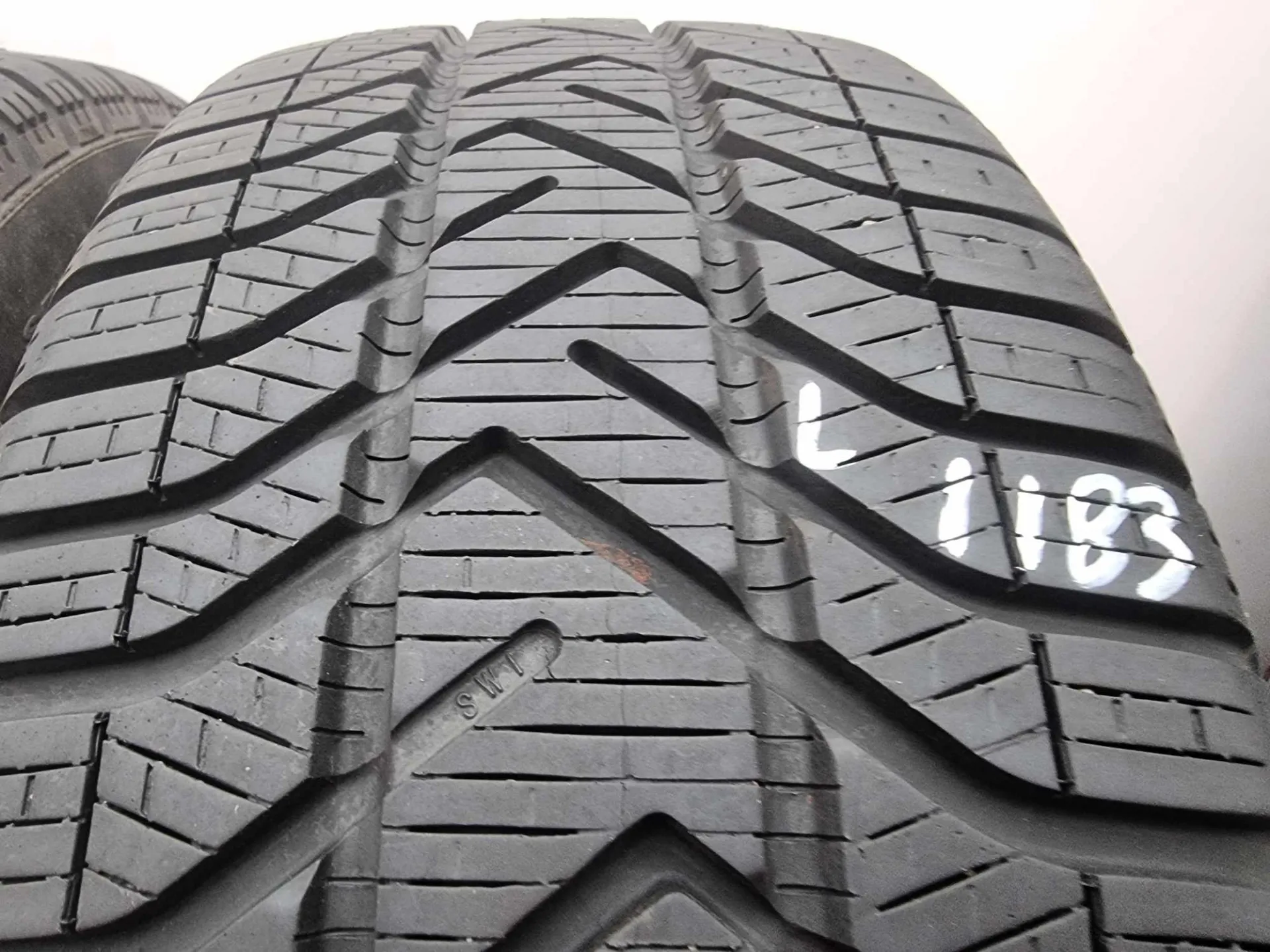 2бр зимни гуми 205/55/16 PIRELLI L01183 2